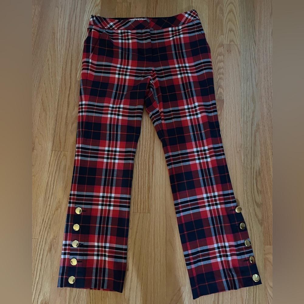 Festive plaid size 4 Trina Turk cropped pants